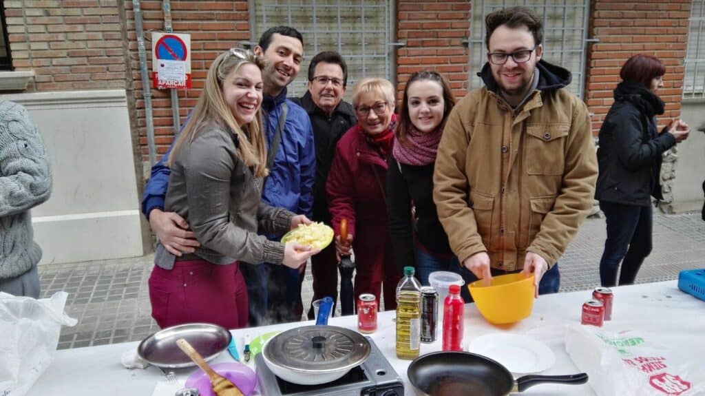 Clínica Dental Satorres en la Falla Jacinto Benavente Alborxí de Paterna