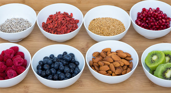 Alimentación y Sabor metálico en la Boca | Clínica Dental Satorres Valencia
