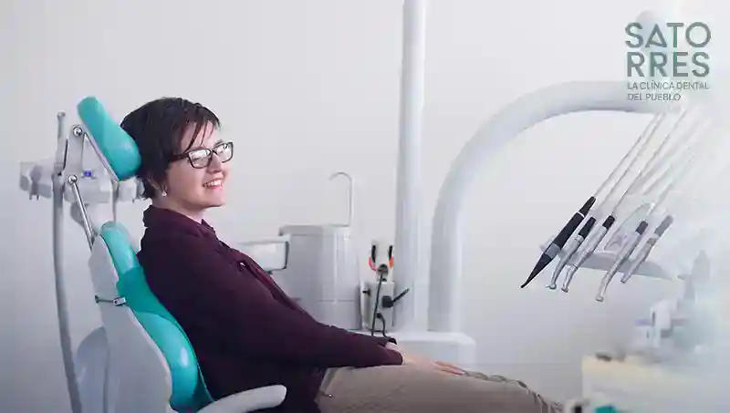 Paciente relajada anestesia | Clínica Dental Satorres