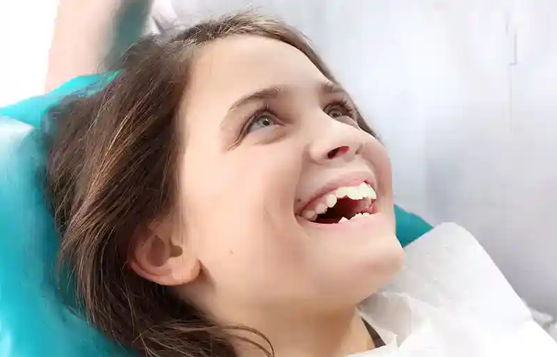 Dientes sonrisa infantil | Clinica Dental Satorres