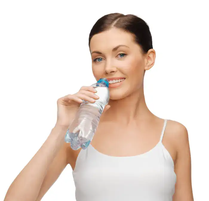 Agua, que comer y beber con alineadores | Clínica Dental Satorres Valencia